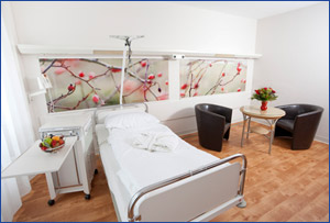 Услуги стационарного отделения´, Врачебная практика к. м. н. Михаэля Моцны